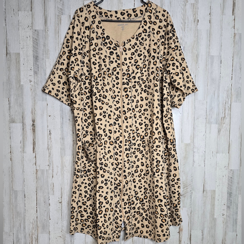 Dreams & Co. Leopard 1X Short French Terry Zip-Front Robe Pajamas Short Sleeve